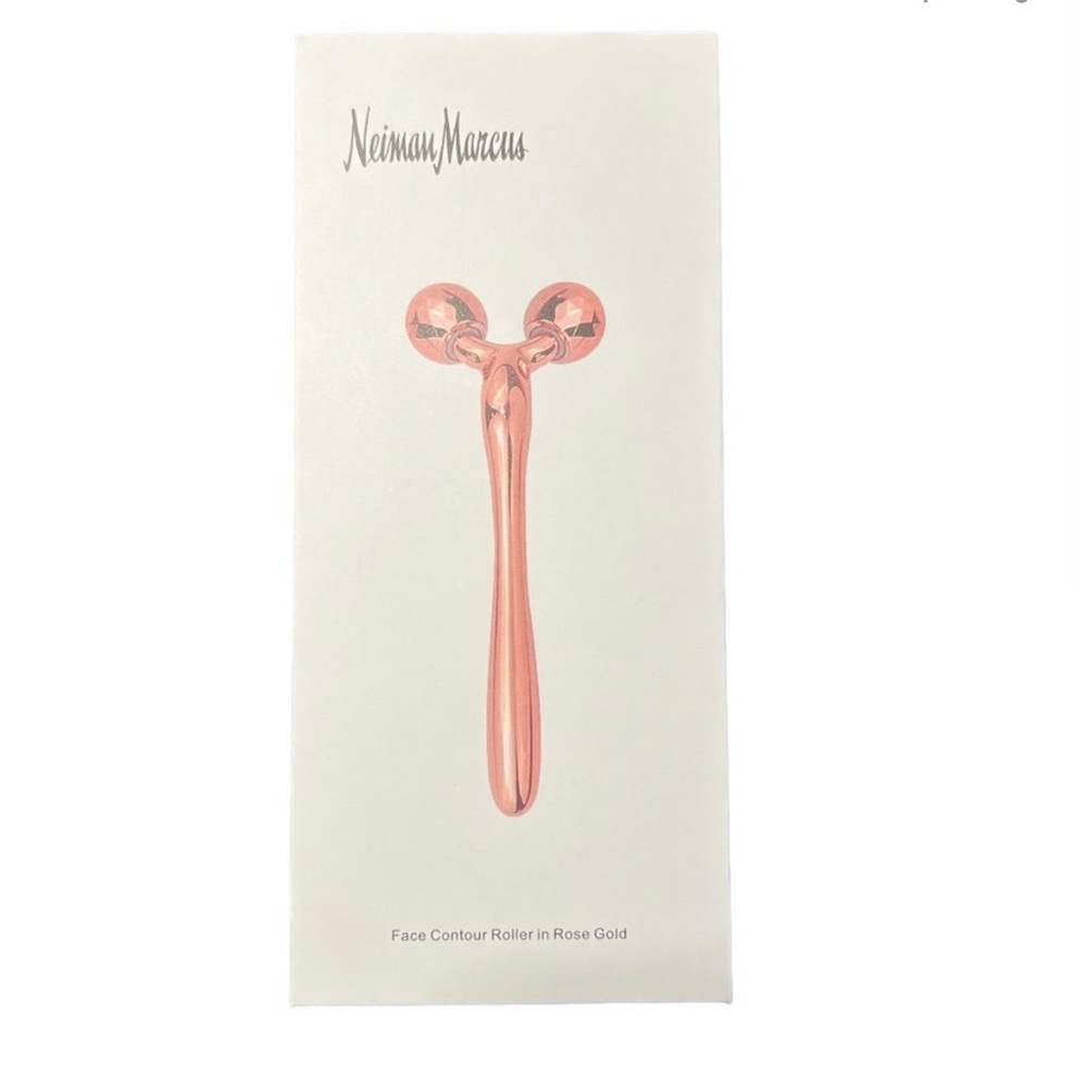 NEIMAN MARCUS Face Counter Roller in Rose Gold